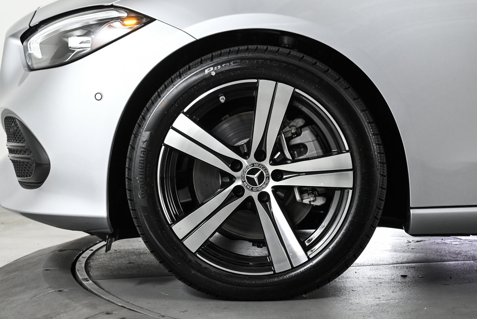 2025 MERCEDES-BENZ C-CLASS - Image 24