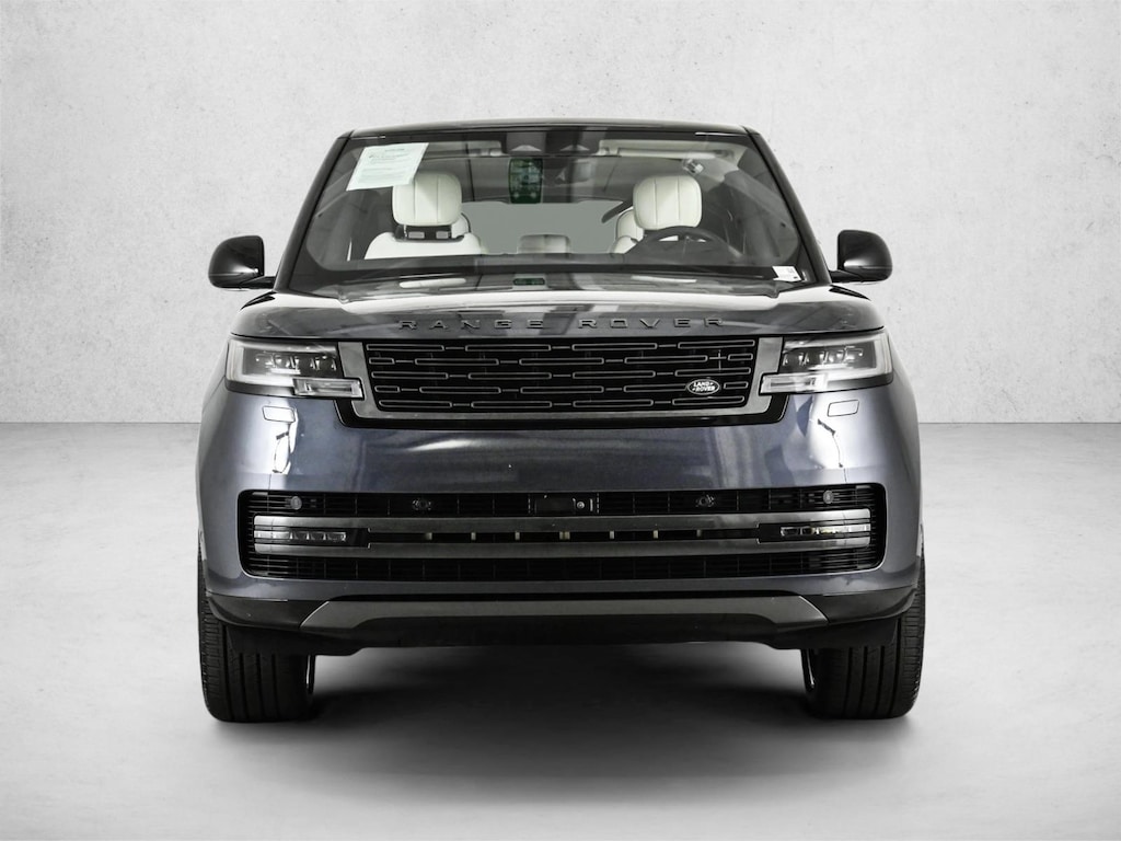 Used 2025 Land Rover Range Rover P530 SE SUV