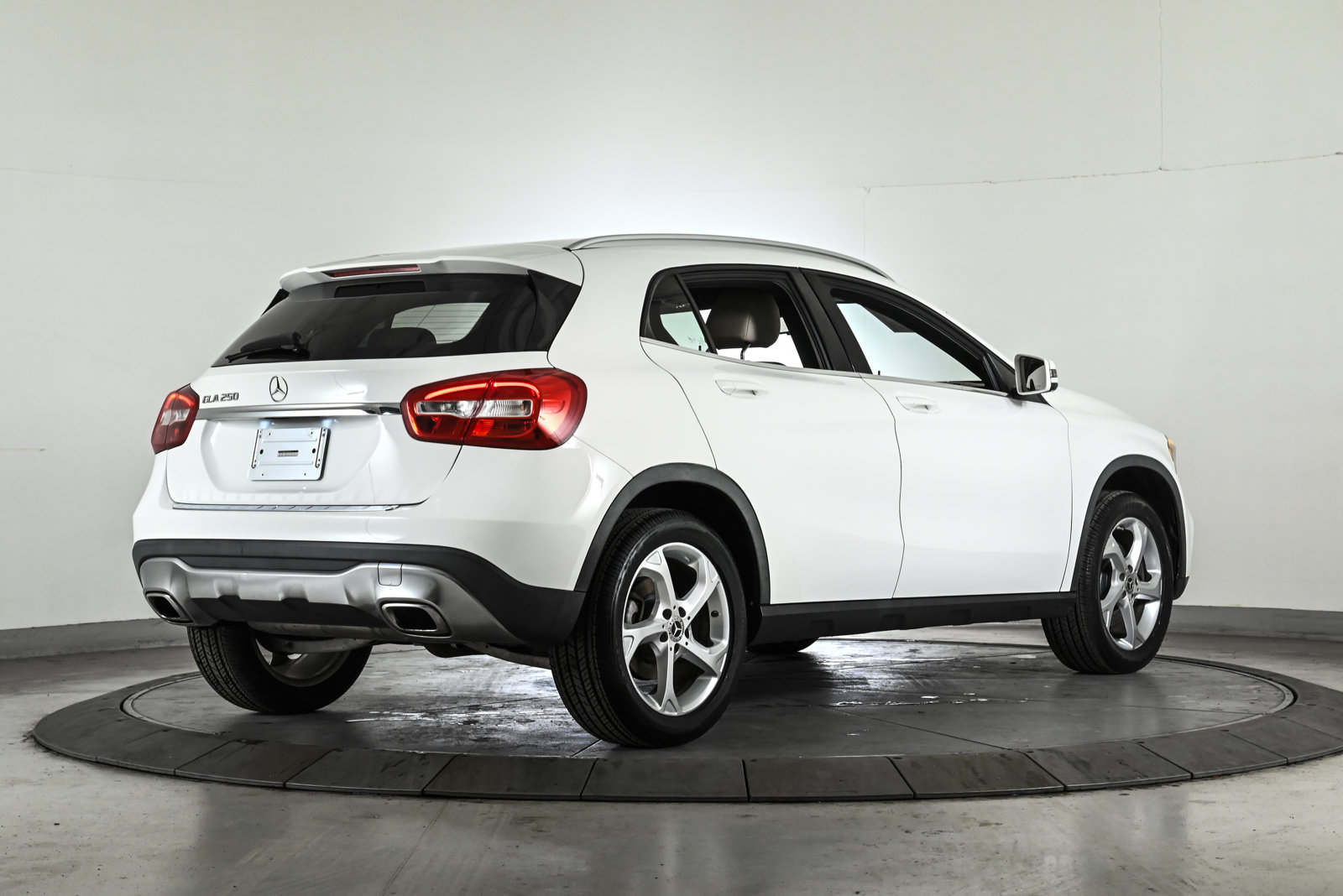 2020 MERCEDES-BENZ GLA-CLASS - Image 5