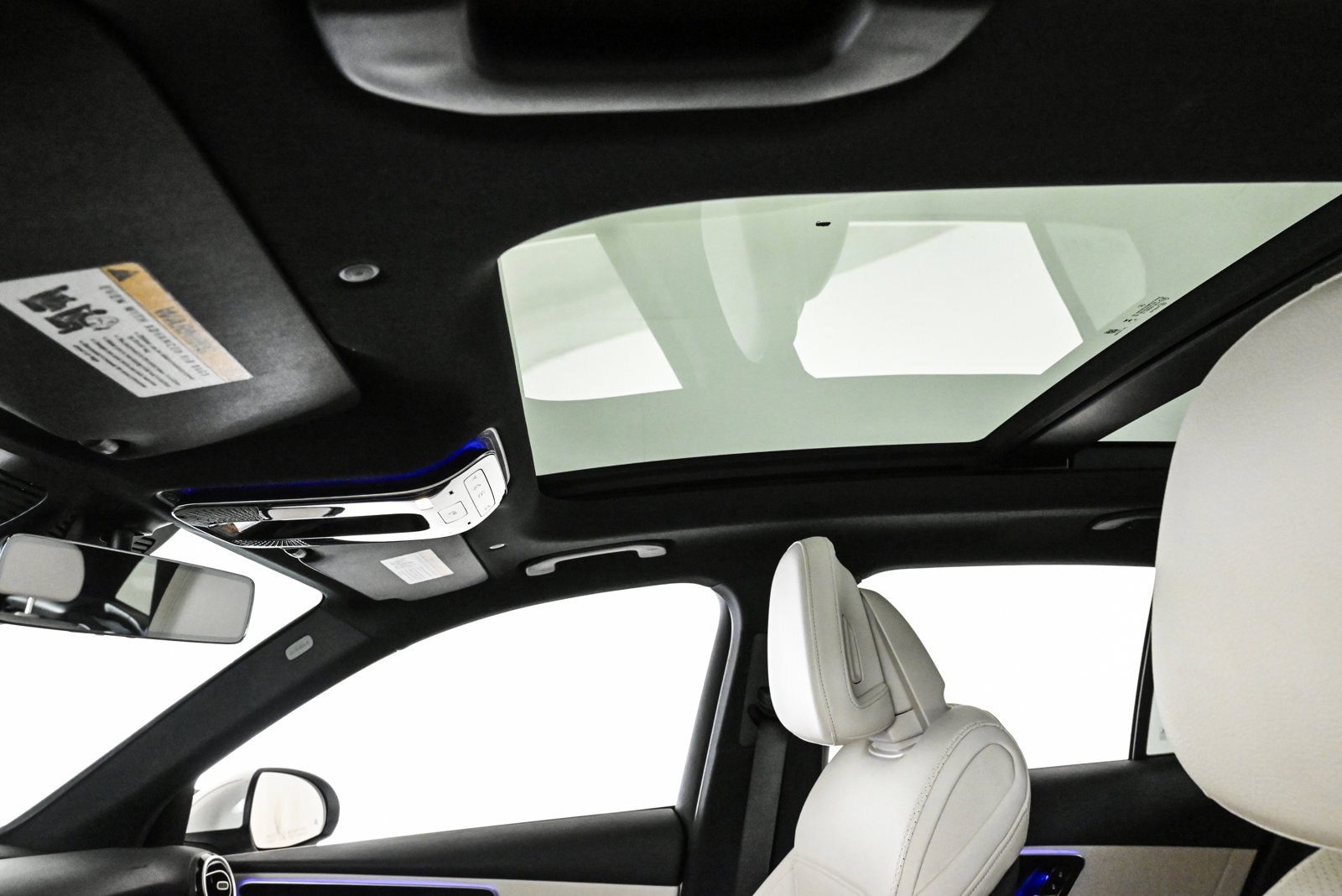 2025 MERCEDES-BENZ GLC-CLASS - Image 17