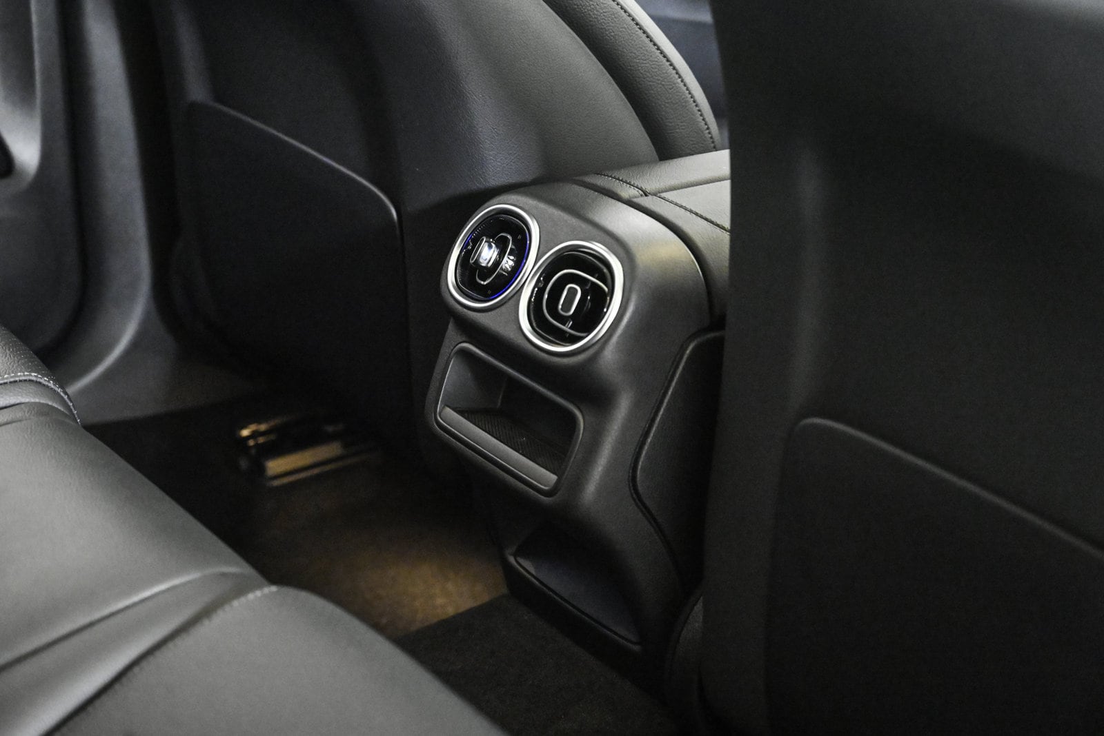 2026 MERCEDES-BENZ GLC-CLASS - Image 19