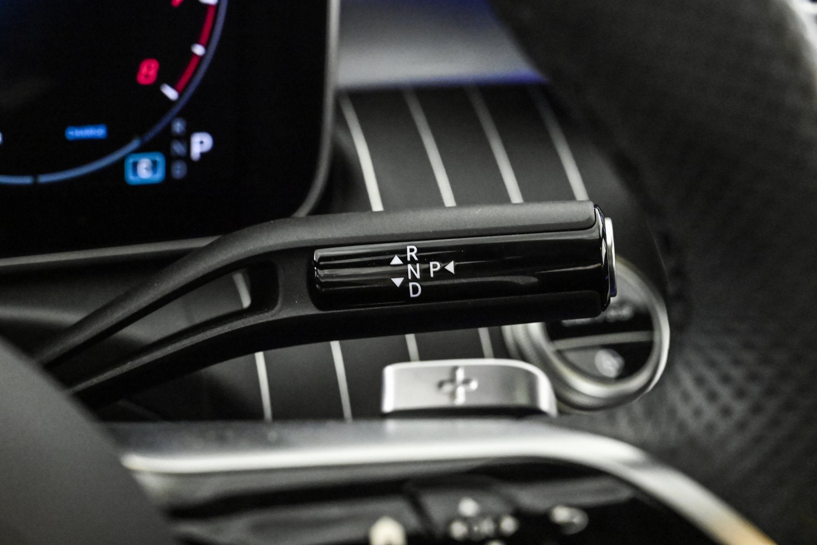 2025 MERCEDES-BENZ C-CLASS - Image 12