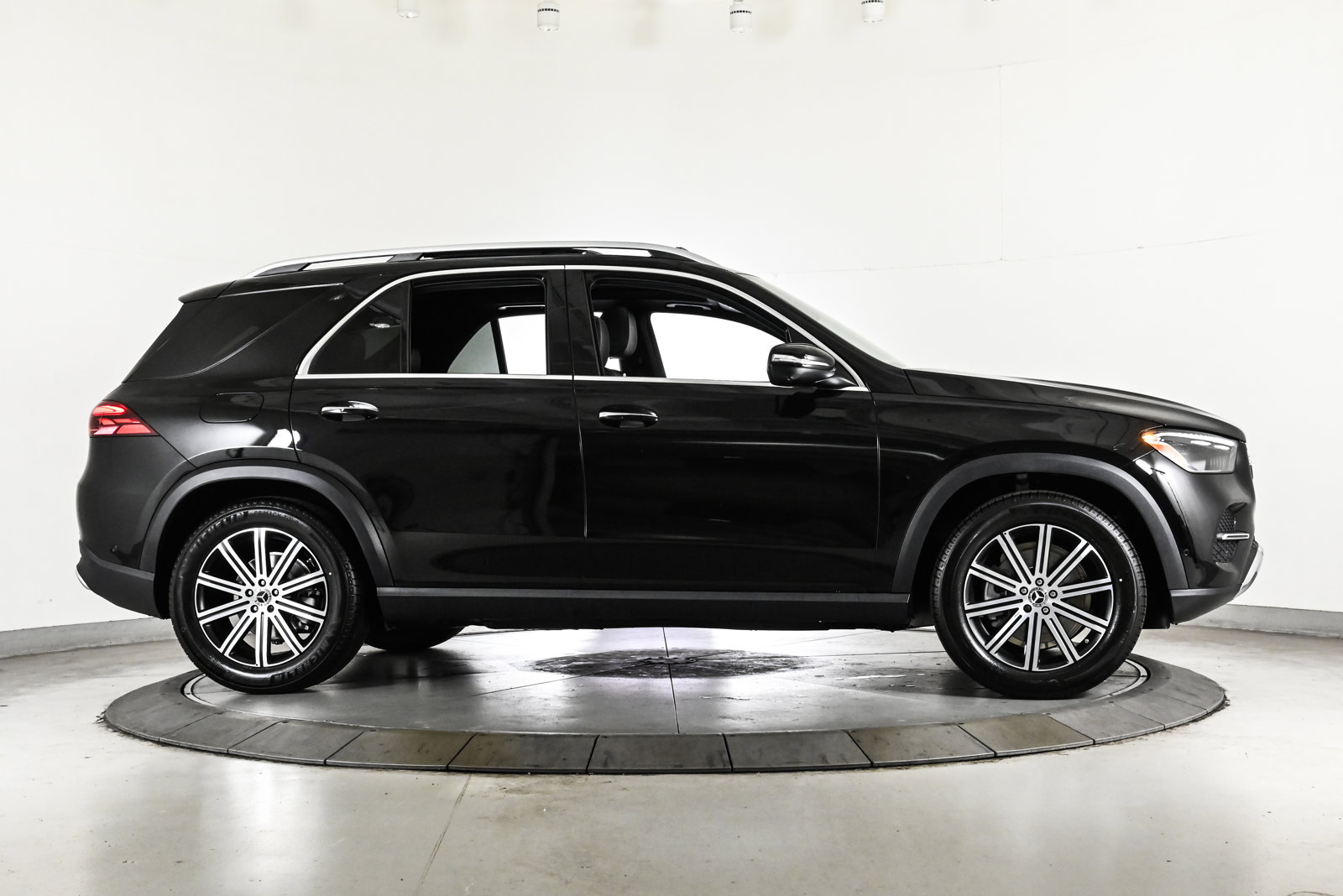 2026 MERCEDES-BENZ GLE-CLASS - Image 4