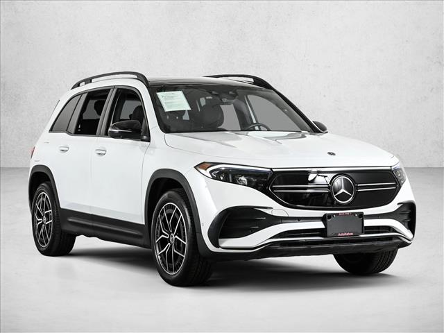 2023 Mercedes Benz EQB 350 4MATIC photo 3