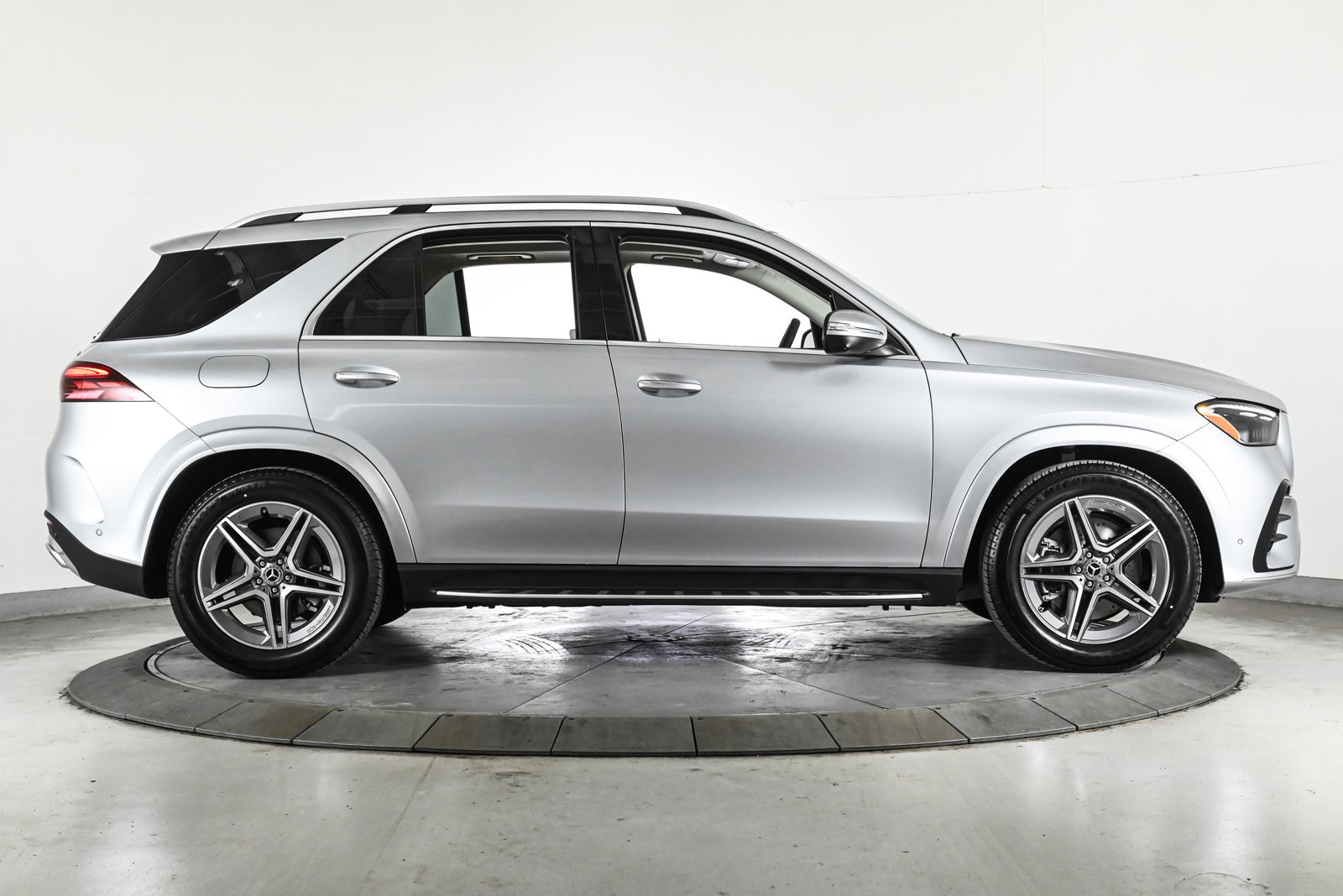 2026 MERCEDES-BENZ GLE-CLASS - Image 4