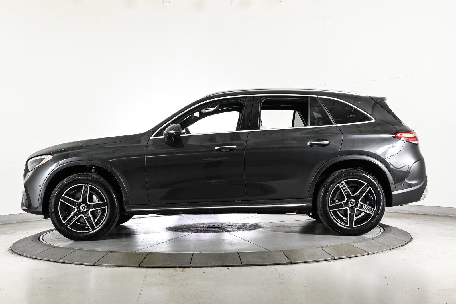 2026 MERCEDES-BENZ GLC-CLASS - Image 9