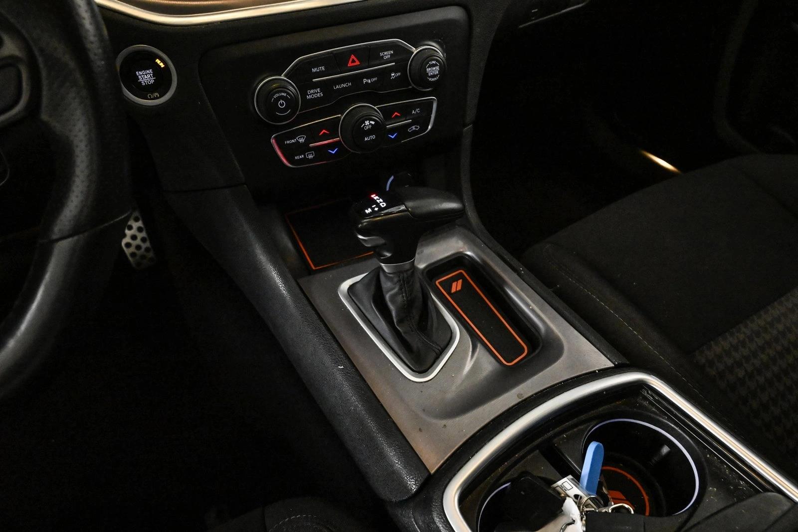 2022 DODGE CHARGER - Image 12