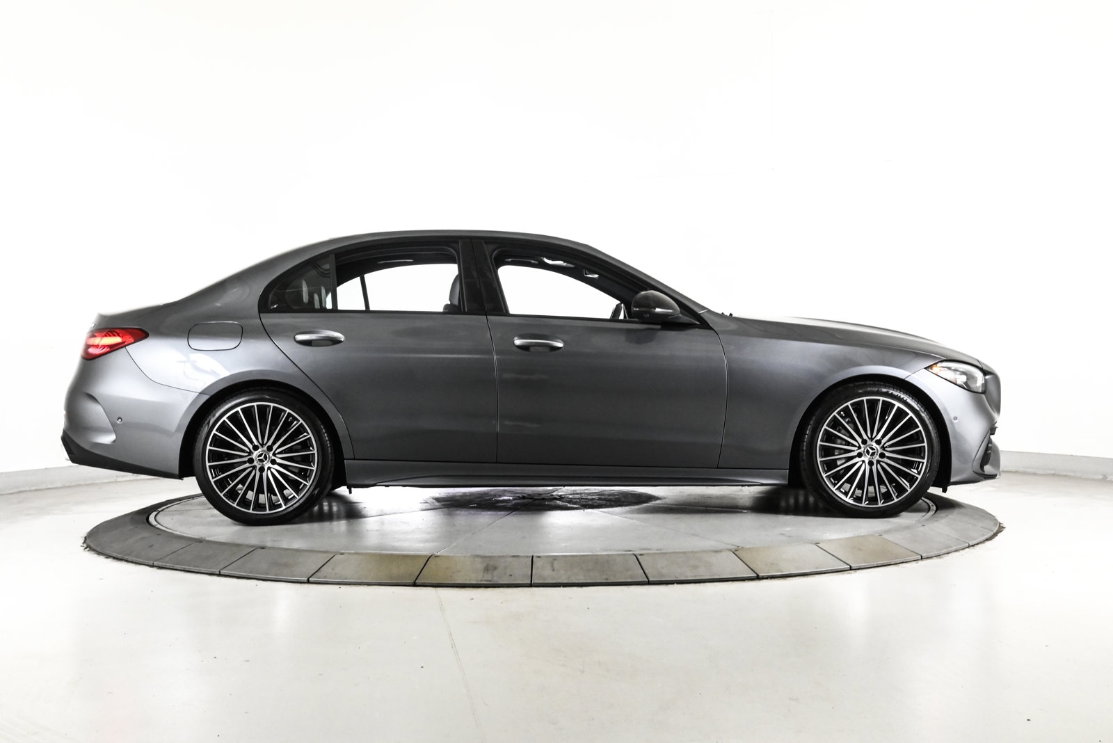 2025 MERCEDES-BENZ C-CLASS - Image 4