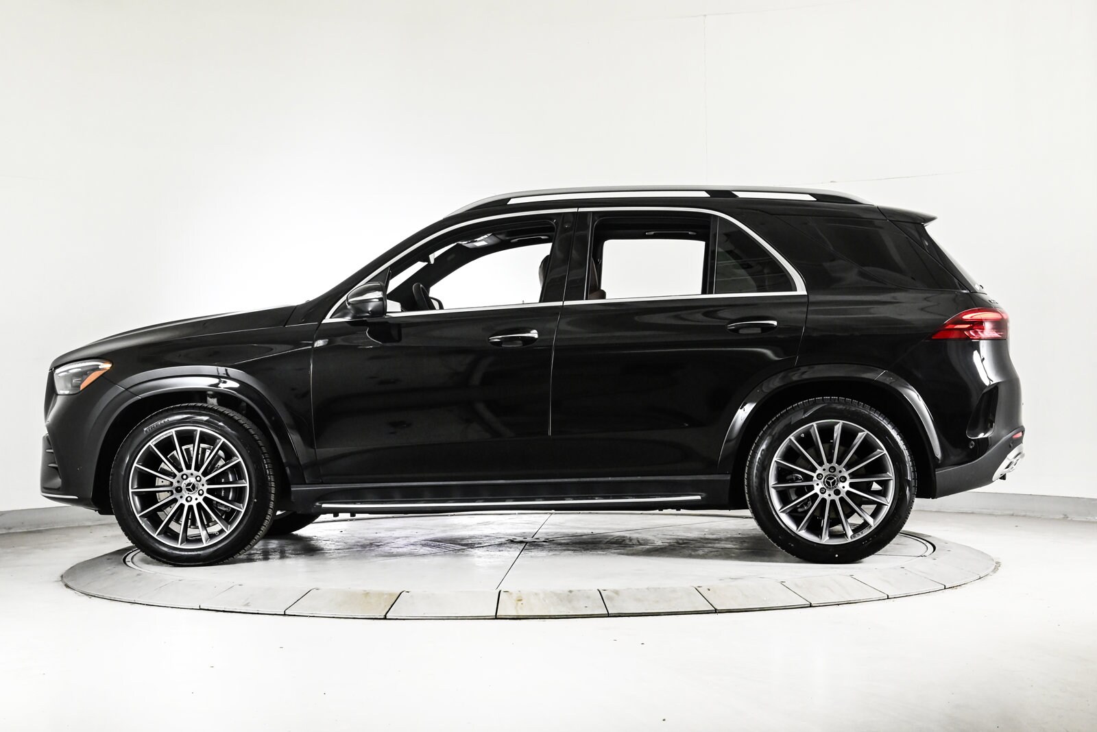 2026 MERCEDES-BENZ GLE-CLASS - Image 9