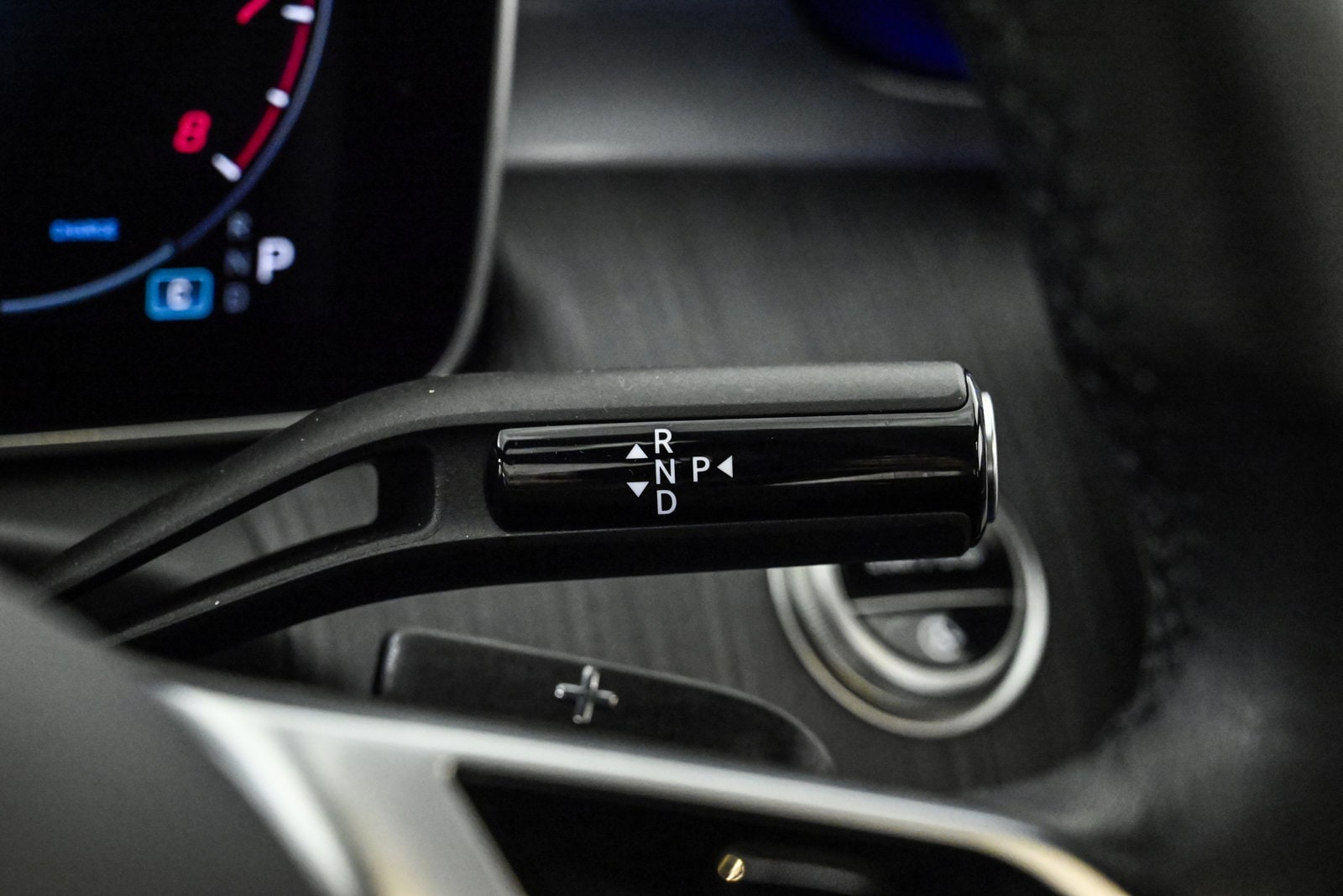 2025 MERCEDES-BENZ C-CLASS - Image 12