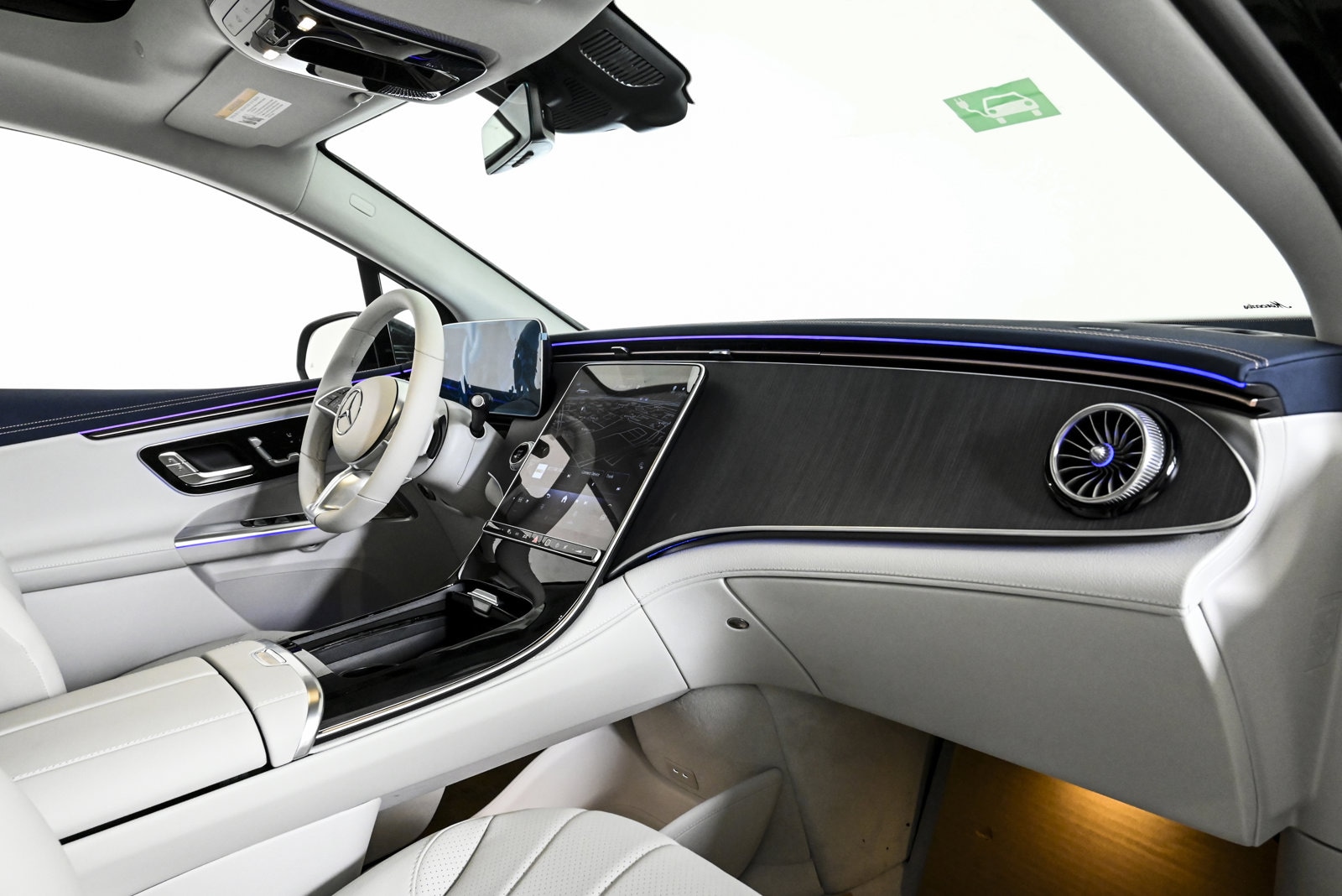 2026 MERCEDES-BENZ EQE-CLASS SUV - Image 9