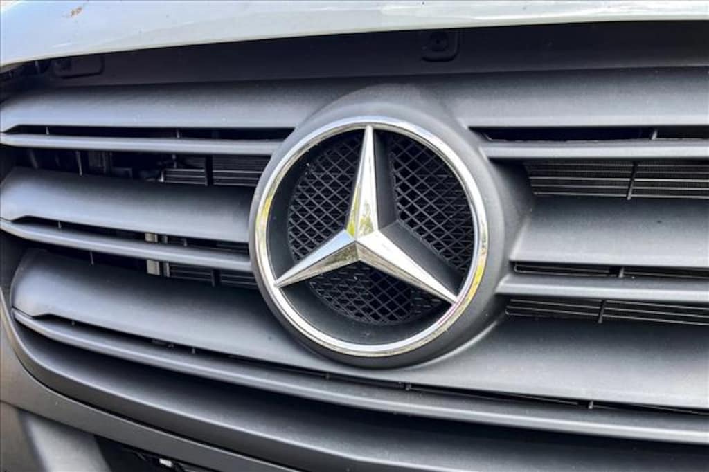 New 2025 Mercedes-Benz Sprinter Cargo Van 2500 Standard Roof I4 Diesel 144" RWD Van Cargo Van