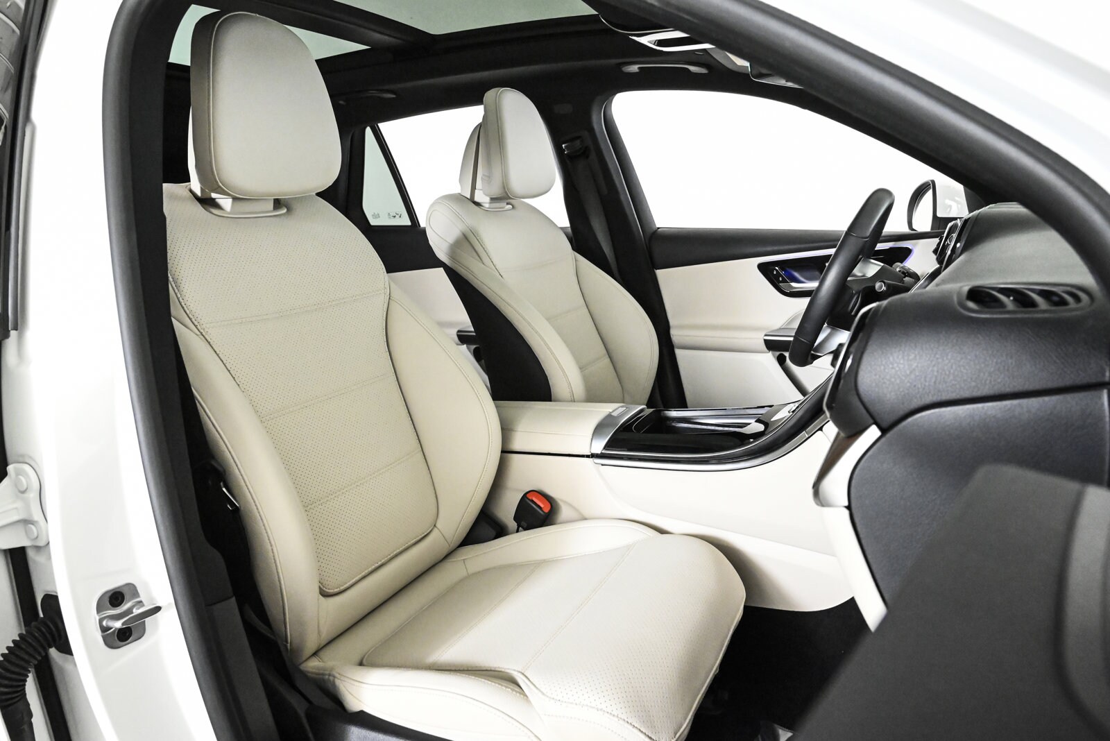 2025 MERCEDES-BENZ GLC-CLASS - Image 23