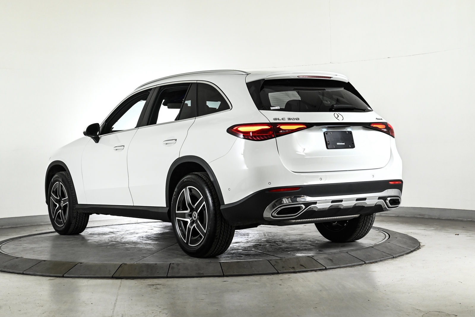 2026 MERCEDES-BENZ GLC-CLASS - Image 9