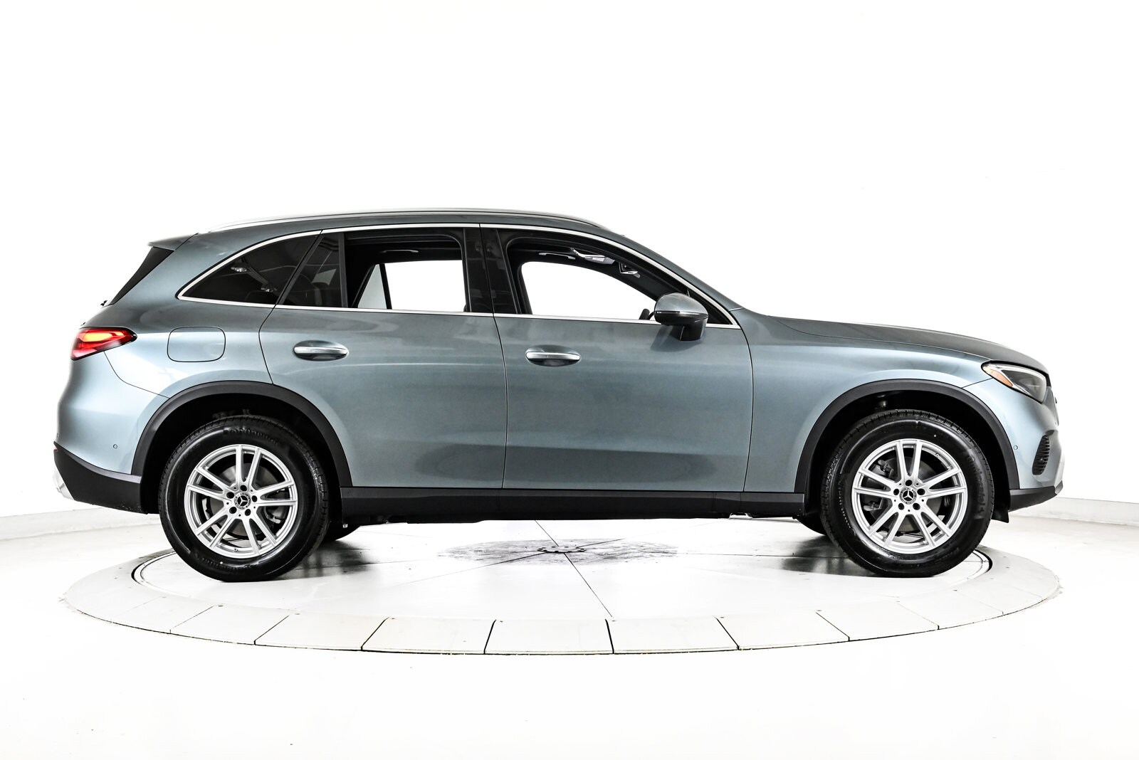 2026 MERCEDES-BENZ GLC-CLASS - Image 4