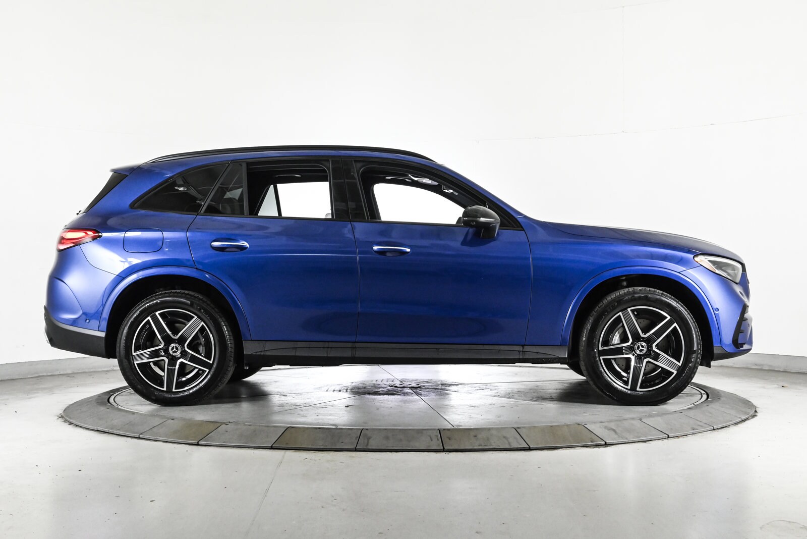 2026 MERCEDES-BENZ GLC-CLASS - Image 4