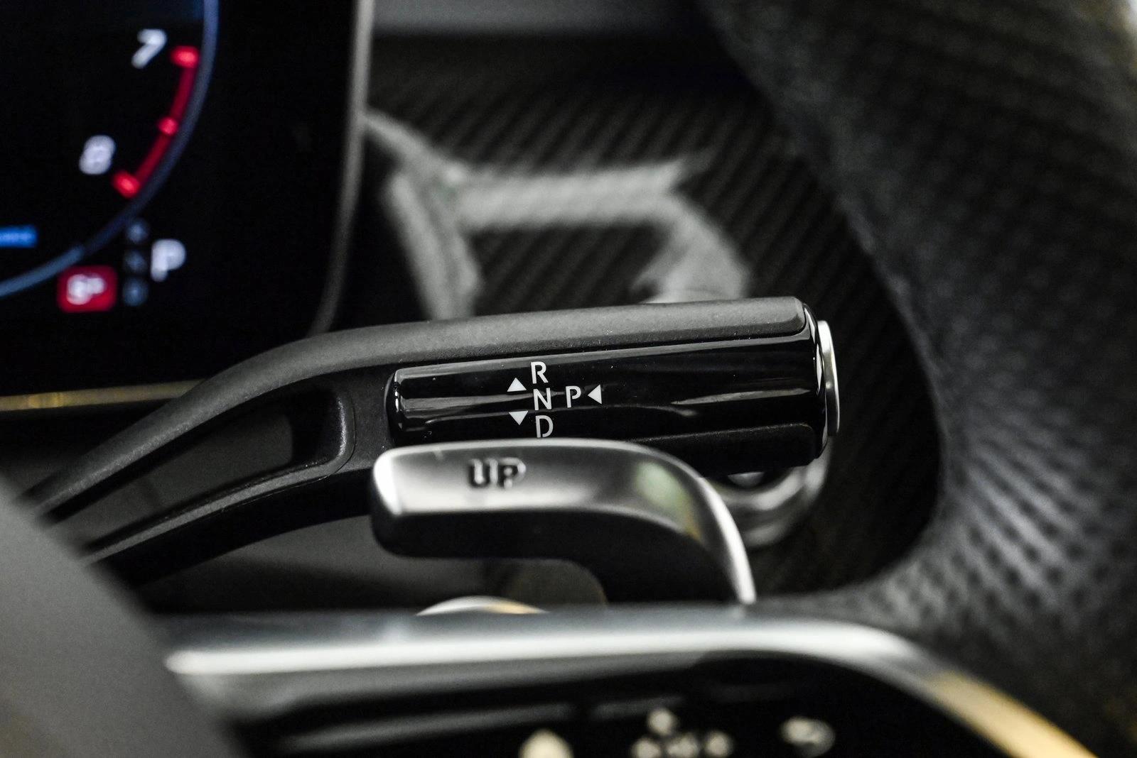 2025 MERCEDES-BENZ GLC-CLASS - Image 12