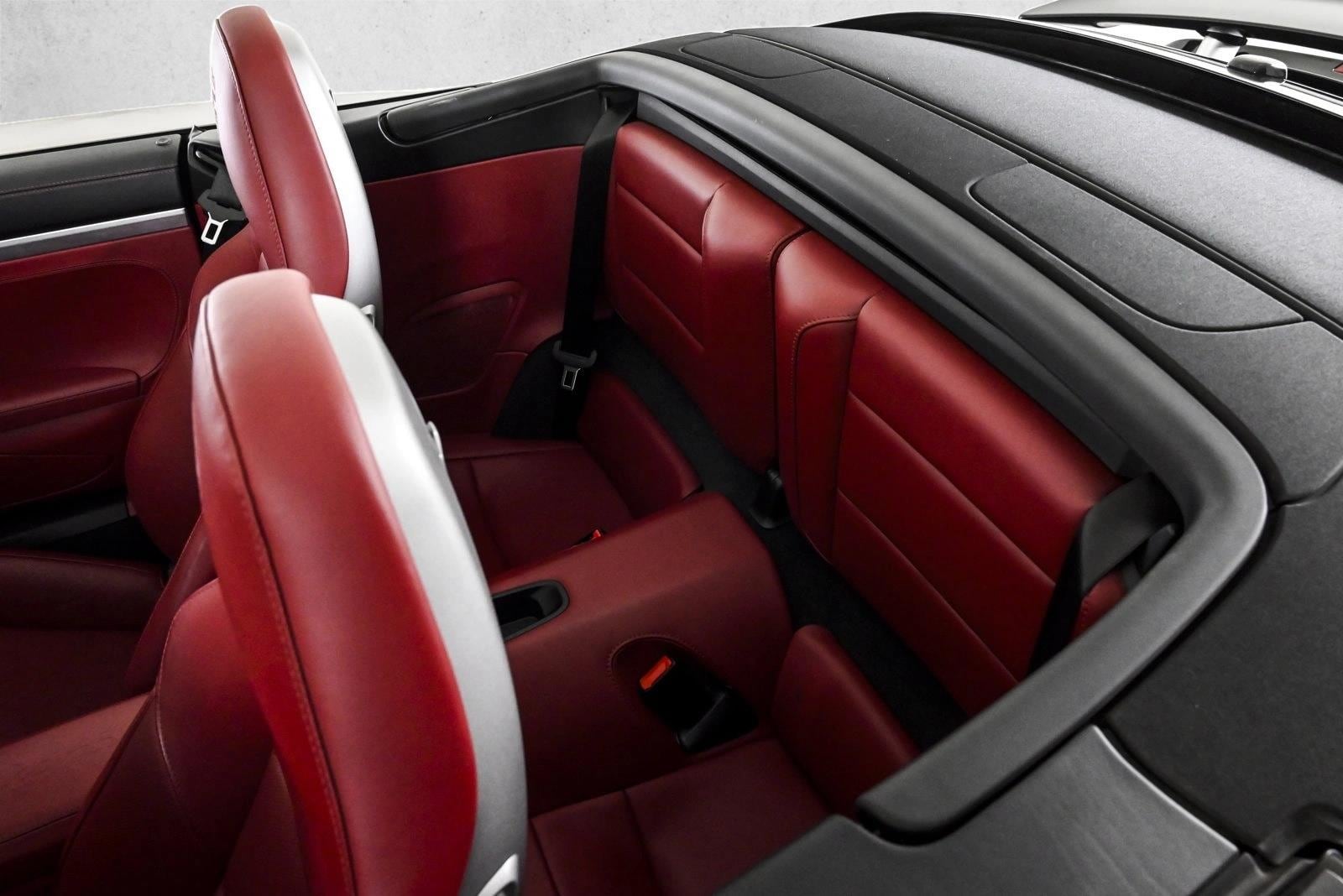 2018 PORSCHE 911 - Image 19