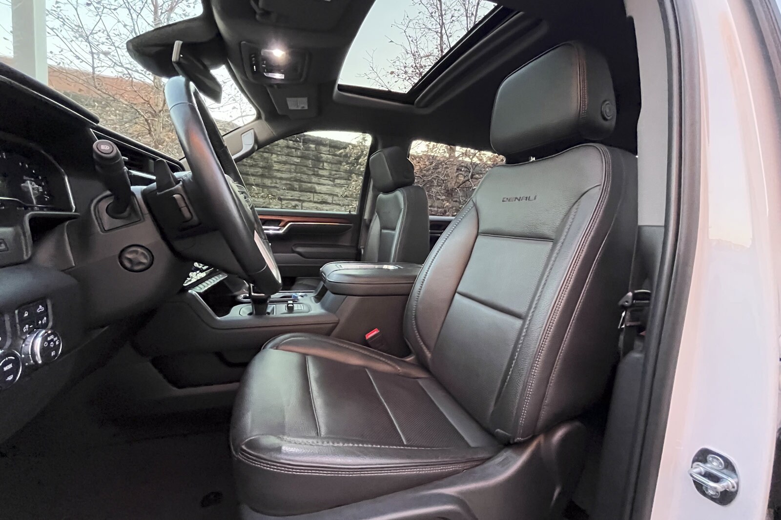 2022 GMC SIERRA - Image 16