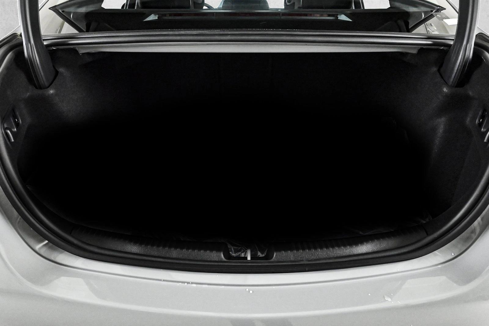 2026 MERCEDES-BENZ C-CLASS - Image 6