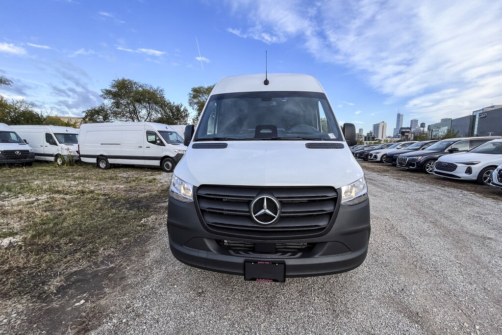 New 2026 Mercedes-Benz Sprinter Cargo Van 2500 Standard Roof I4 Diesel 144" RWD Van Cargo Van