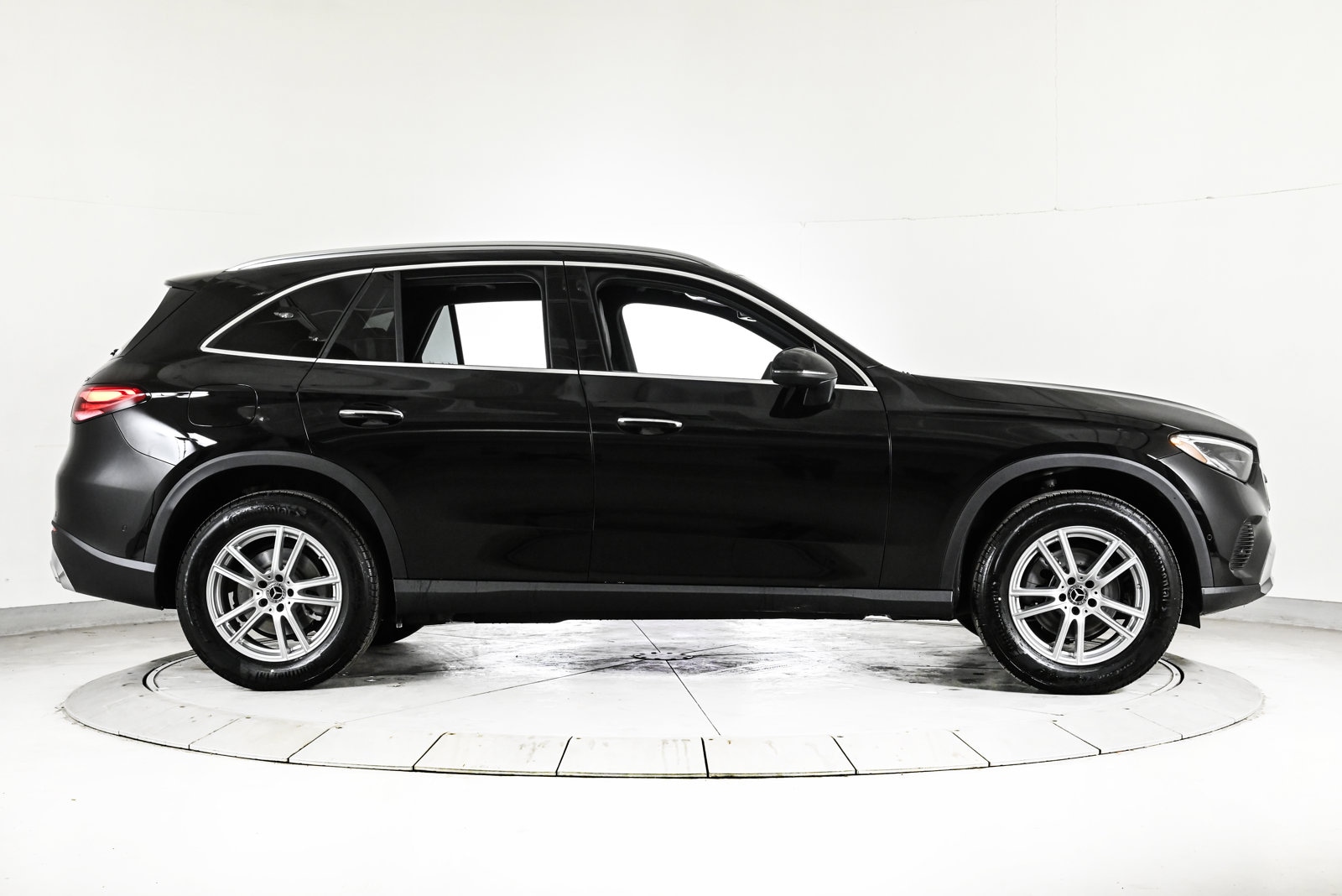 2026 MERCEDES-BENZ GLC-CLASS - Image 4