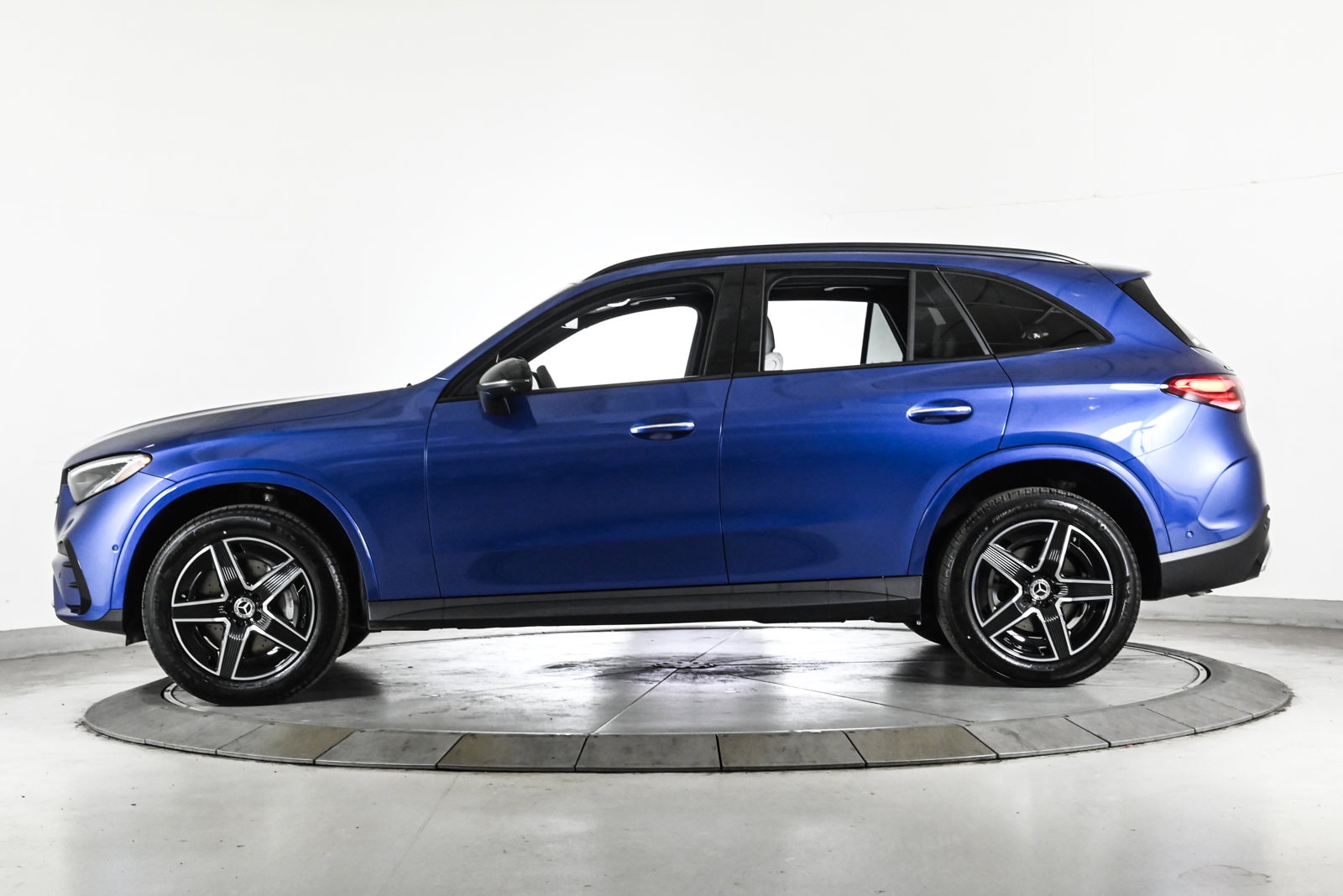 2026 MERCEDES-BENZ GLC-CLASS - Image 9