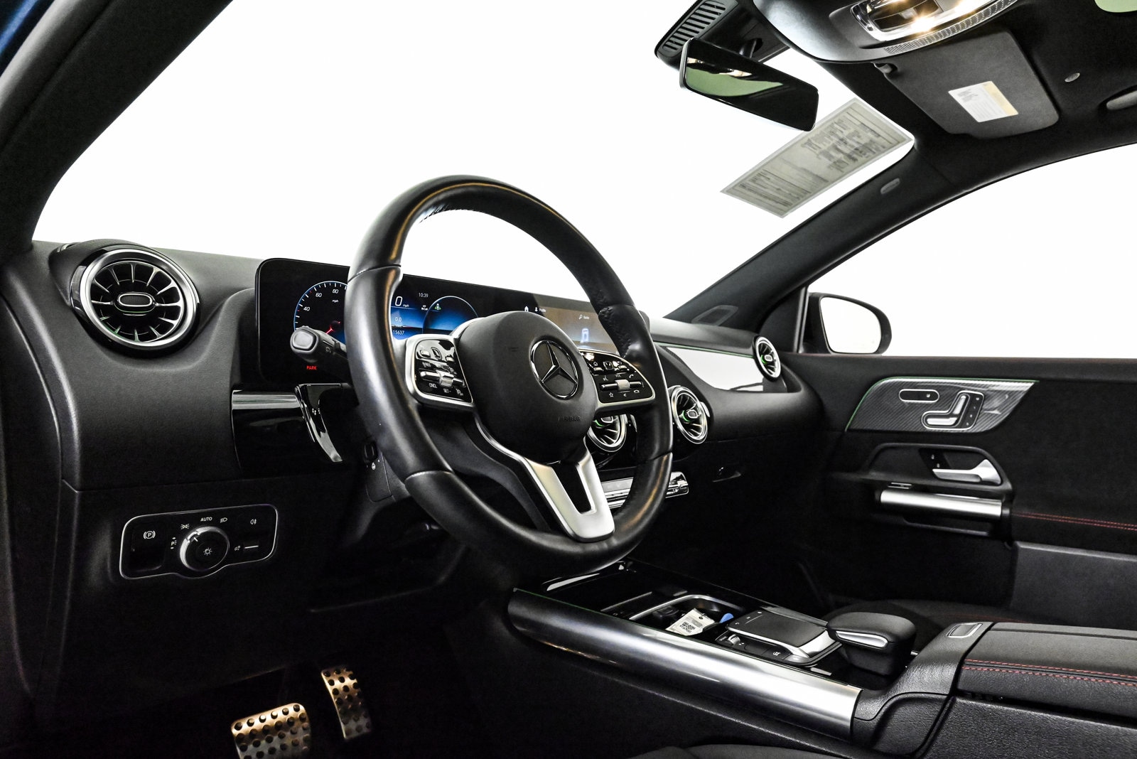 2023 MERCEDES-BENZ GLA-CLASS - Image 10