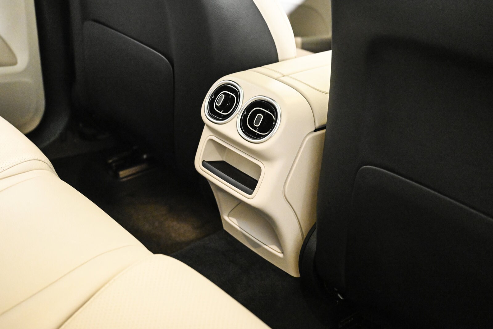 2026 MERCEDES-BENZ GLC-CLASS - Image 19