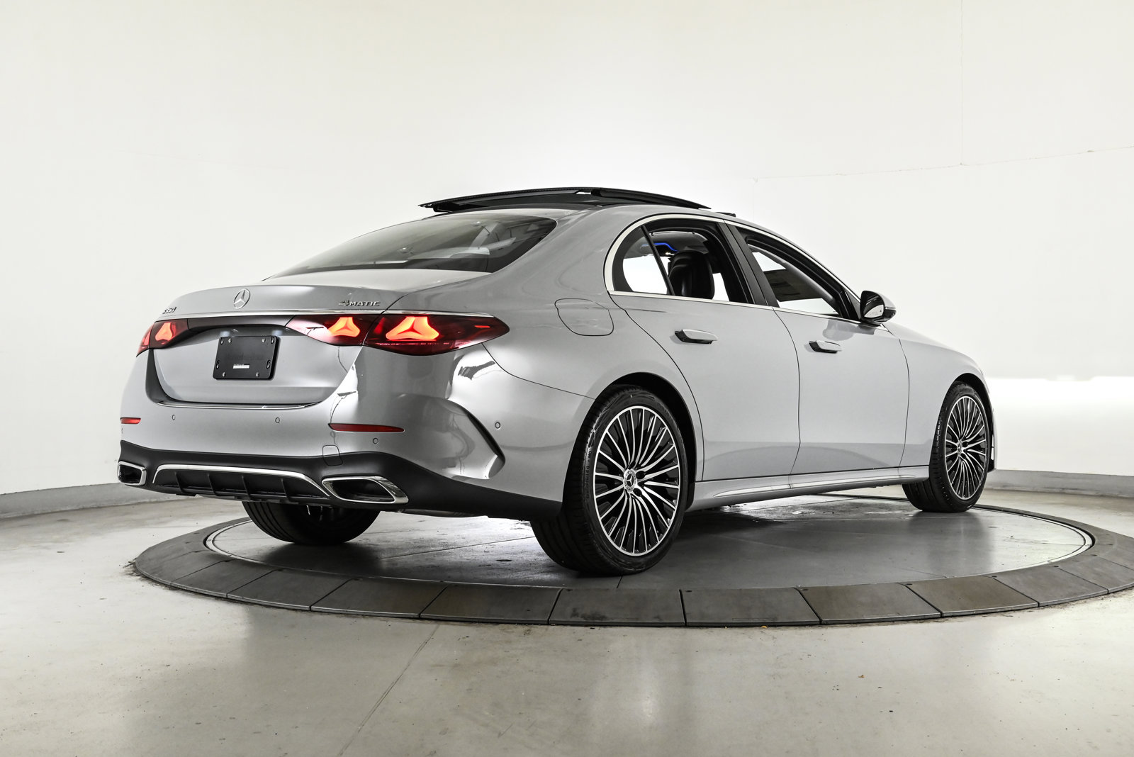 2026 MERCEDES-BENZ E-CLASS - Image 5