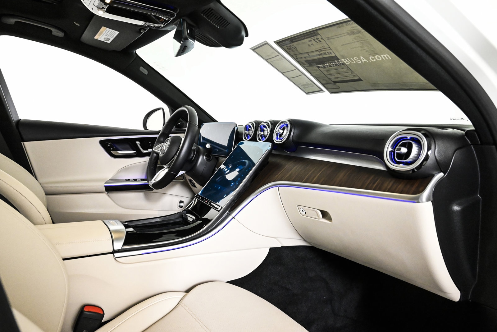 2025 MERCEDES-BENZ C-CLASS - Image 24