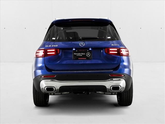 2026 Mercedes Benz GLB 250 4MATIC photo 4