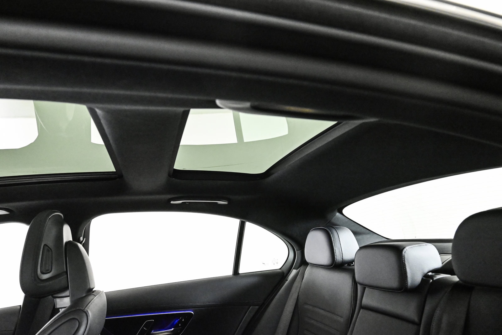 2025 MERCEDES-BENZ C-CLASS - Image 21