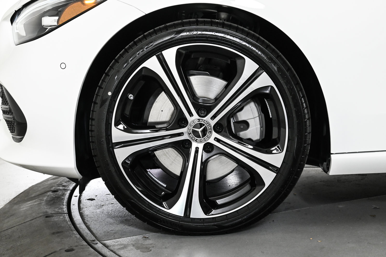 2025 MERCEDES-BENZ C-CLASS - Image 26