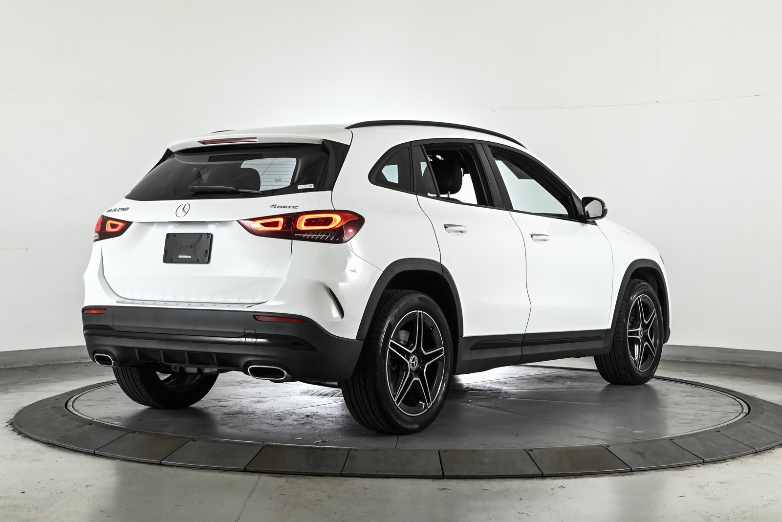 2023 MERCEDES-BENZ GLA-CLASS - Image 5