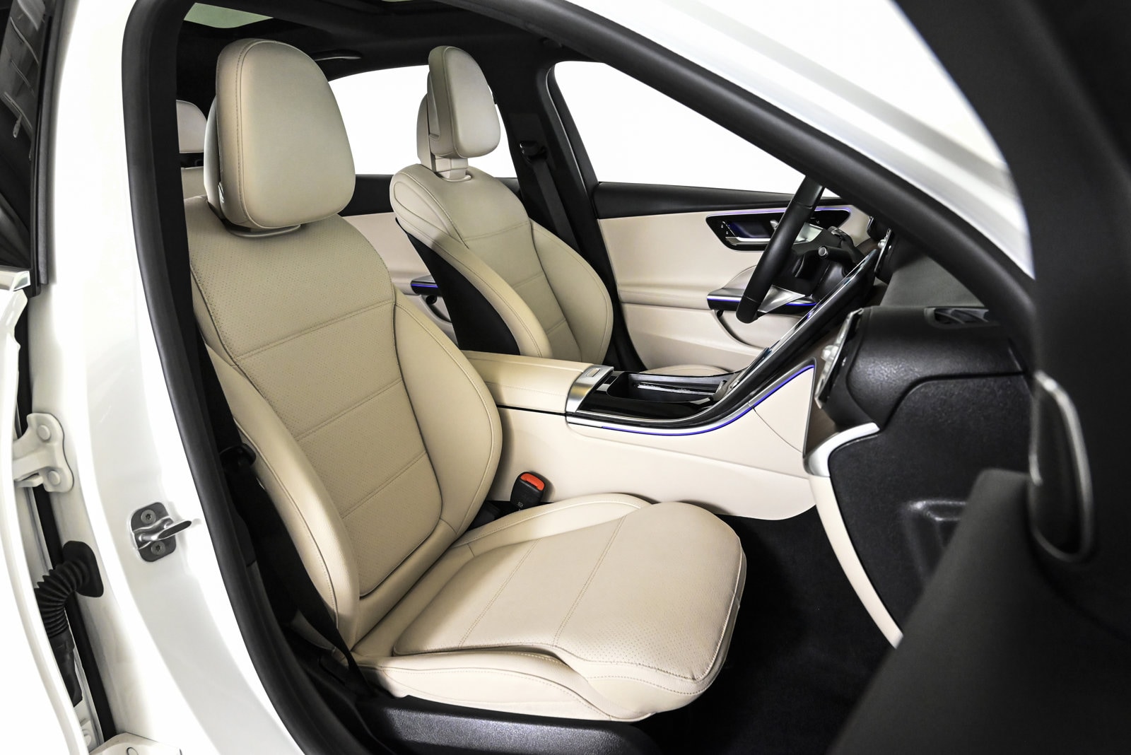 2025 MERCEDES-BENZ C-CLASS - Image 23