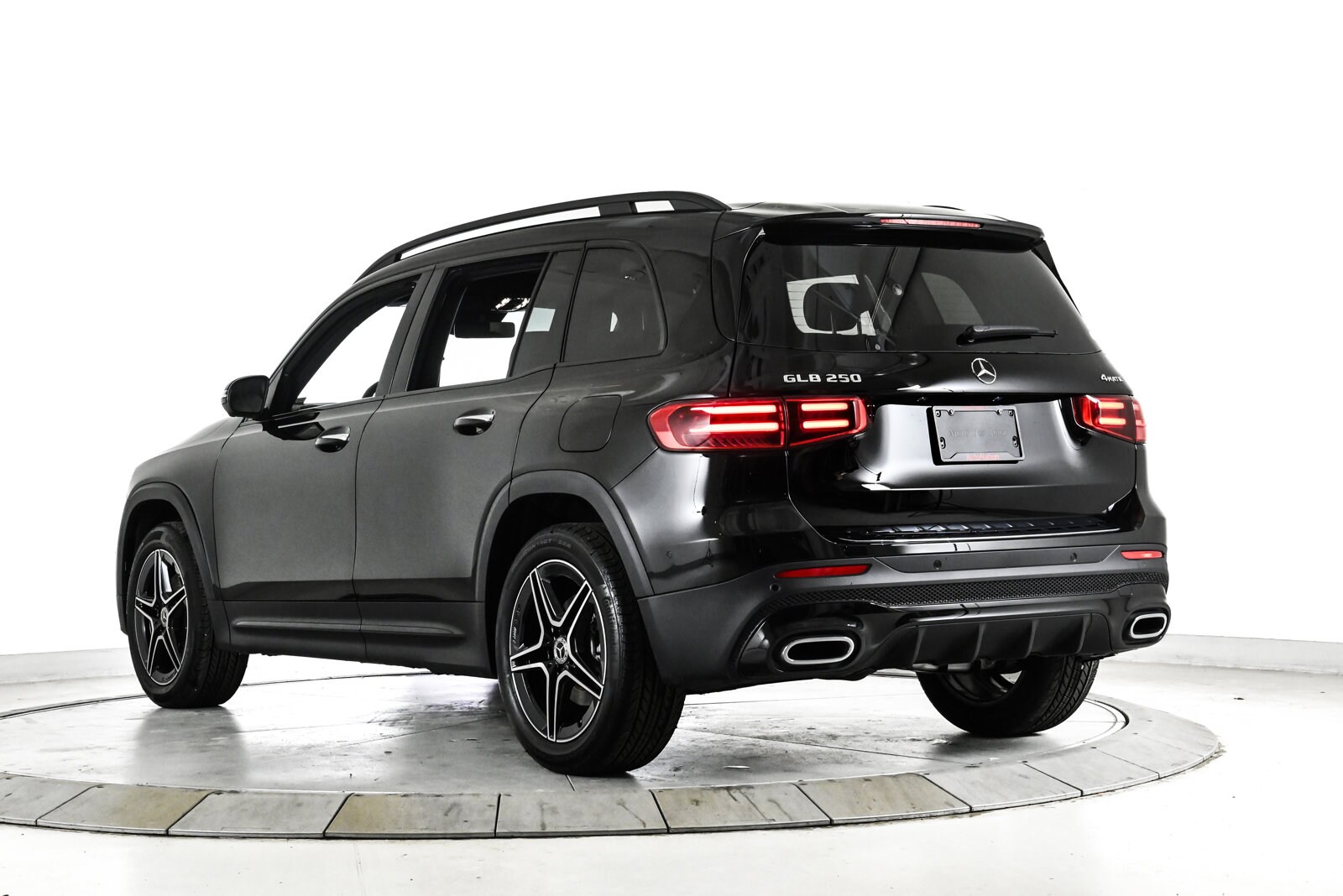 2026 MERCEDES-BENZ GLB-CLASS - Image 8