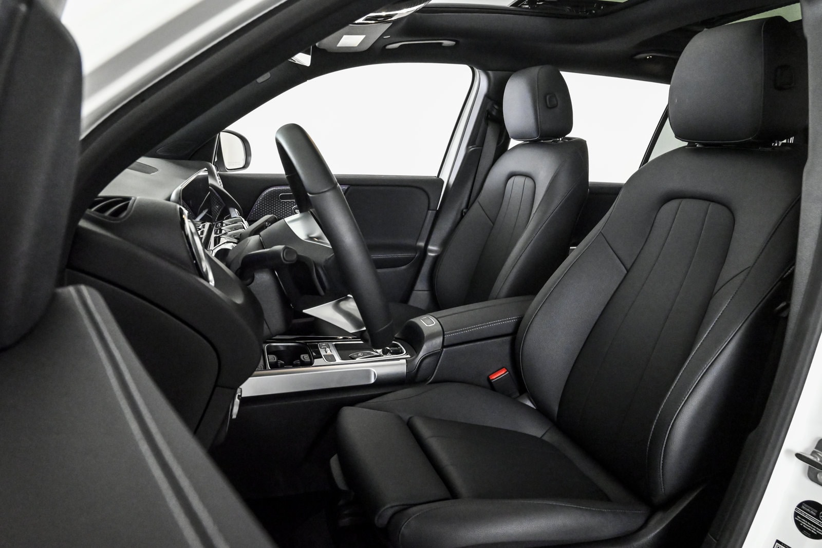 2025 MERCEDES-BENZ EQB-CLASS - Image 16