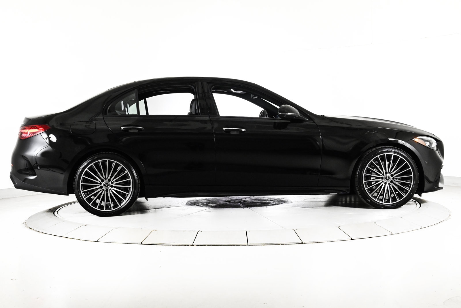 2025 MERCEDES-BENZ C-CLASS - Image 4