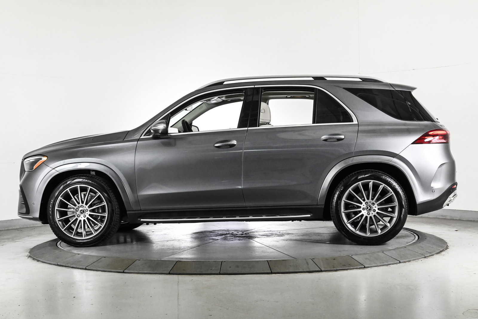 2026 MERCEDES-BENZ GLE-CLASS - Image 9
