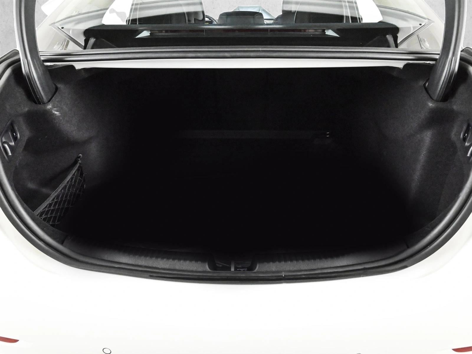 2025 MERCEDES-BENZ C-CLASS - Image 6