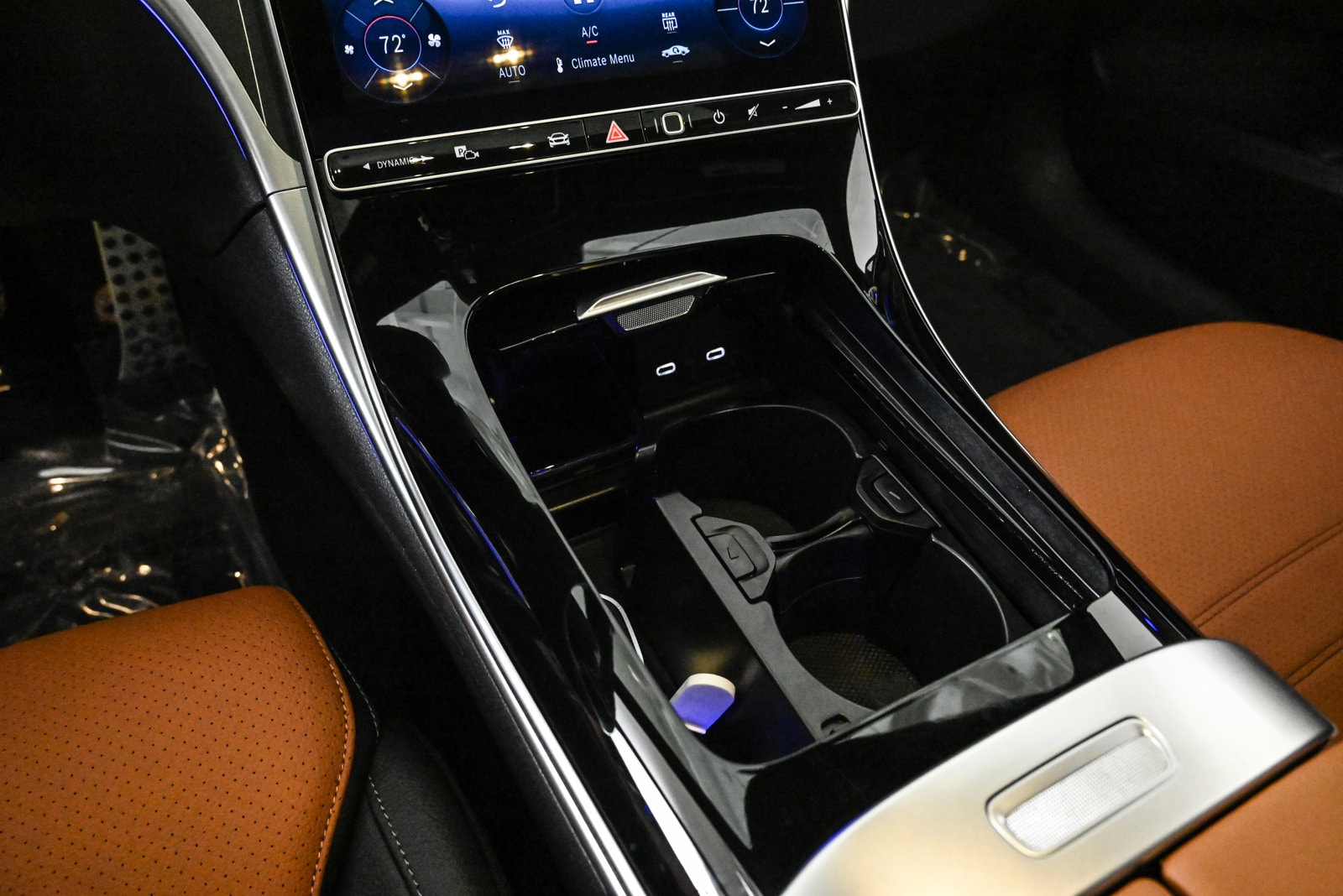 2025 MERCEDES-BENZ C-CLASS - Image 13