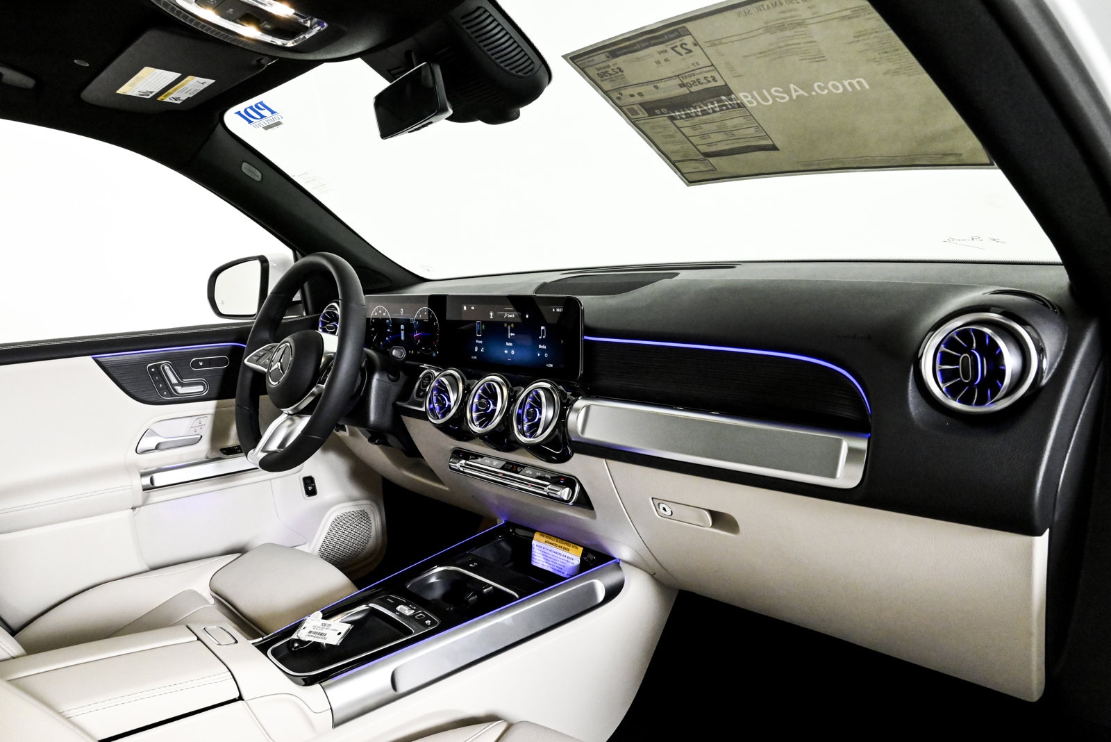 2025 MERCEDES-BENZ GLB-CLASS - Image 9