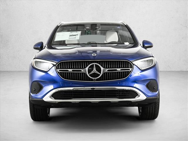 2026 Mercedes Benz GLC 300 4MATIC photo 2