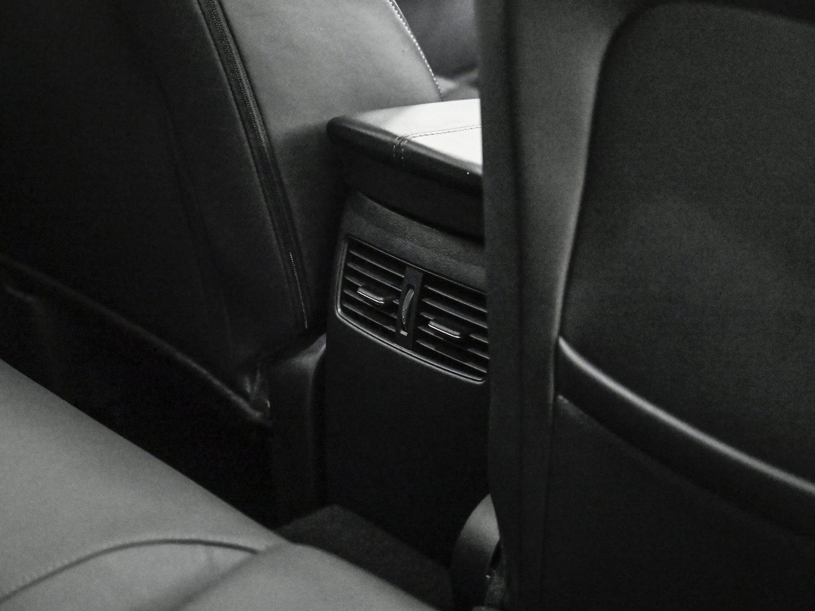 2025 MAZDA CX-30 - Image 18