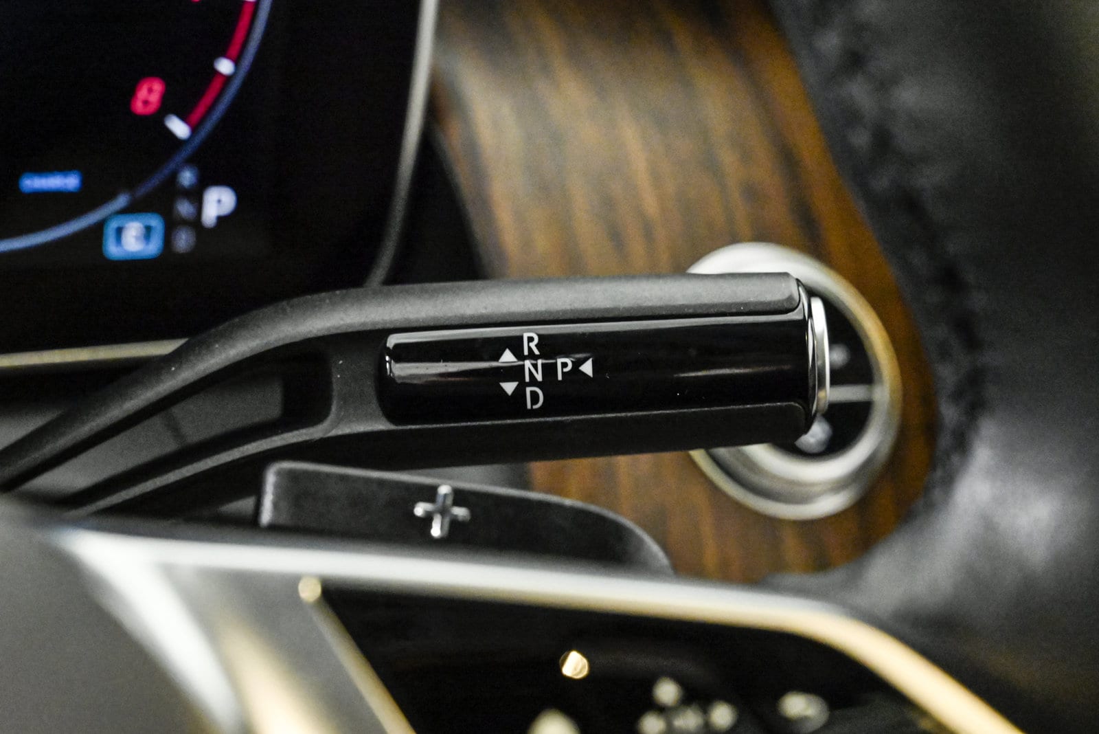 2025 MERCEDES-BENZ GLC-CLASS - Image 12