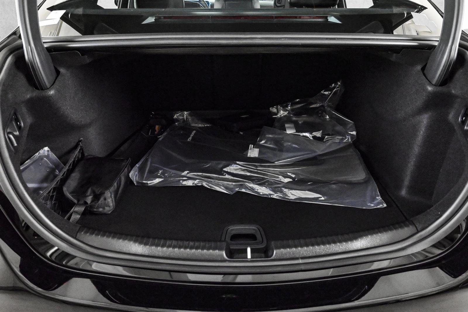 2025 MERCEDES-BENZ C-CLASS - Image 6