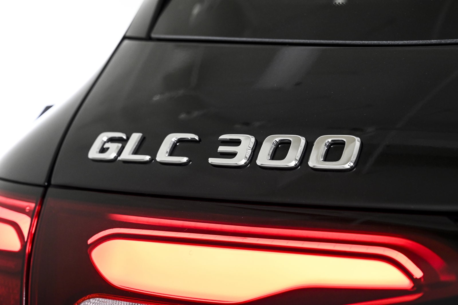 2025 MERCEDES-BENZ GLC-CLASS - Image 5