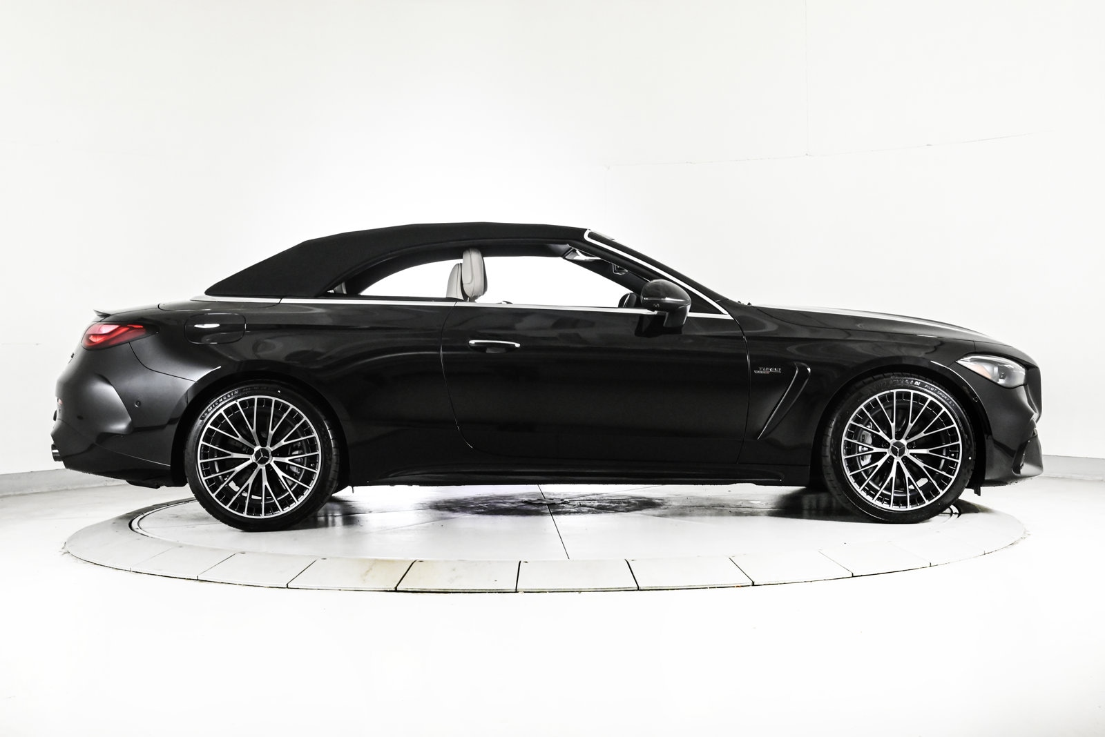 2026 MERCEDES-BENZ CLE - Image 4