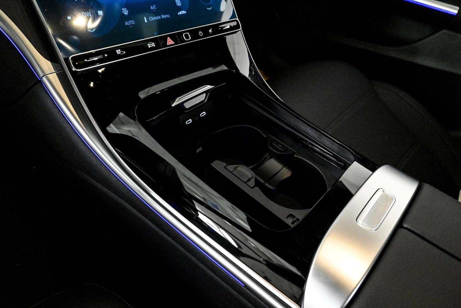 2025 MERCEDES-BENZ C-CLASS - Image 10